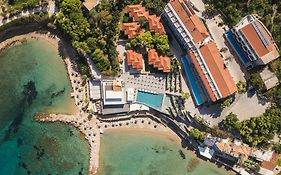 Alexandra Beach Resort & Spa